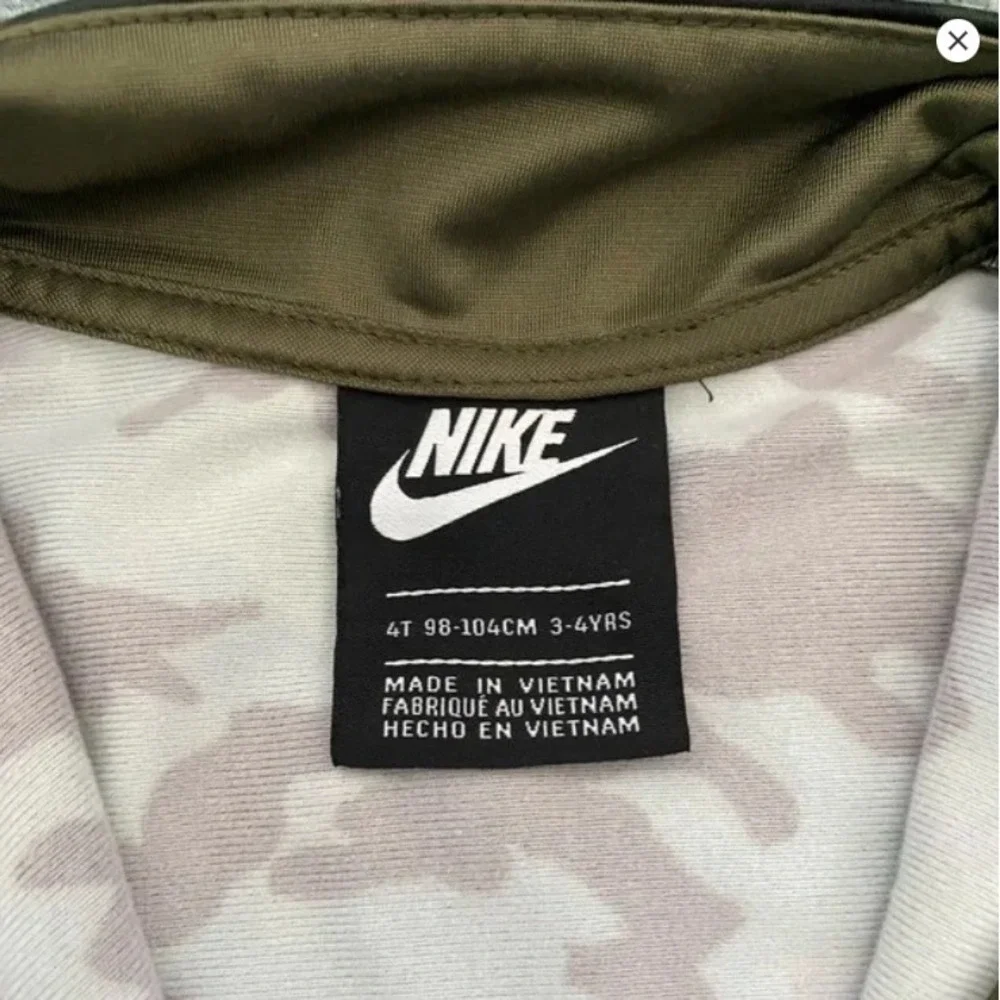 Nike Therma Dri-Fit Kids Size 4 Jacket & Pants Set Green Camo‎ Orange 86H109-E6F